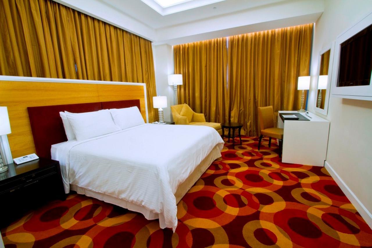 Perdana Kota Bharu Hotel Buitenkant foto