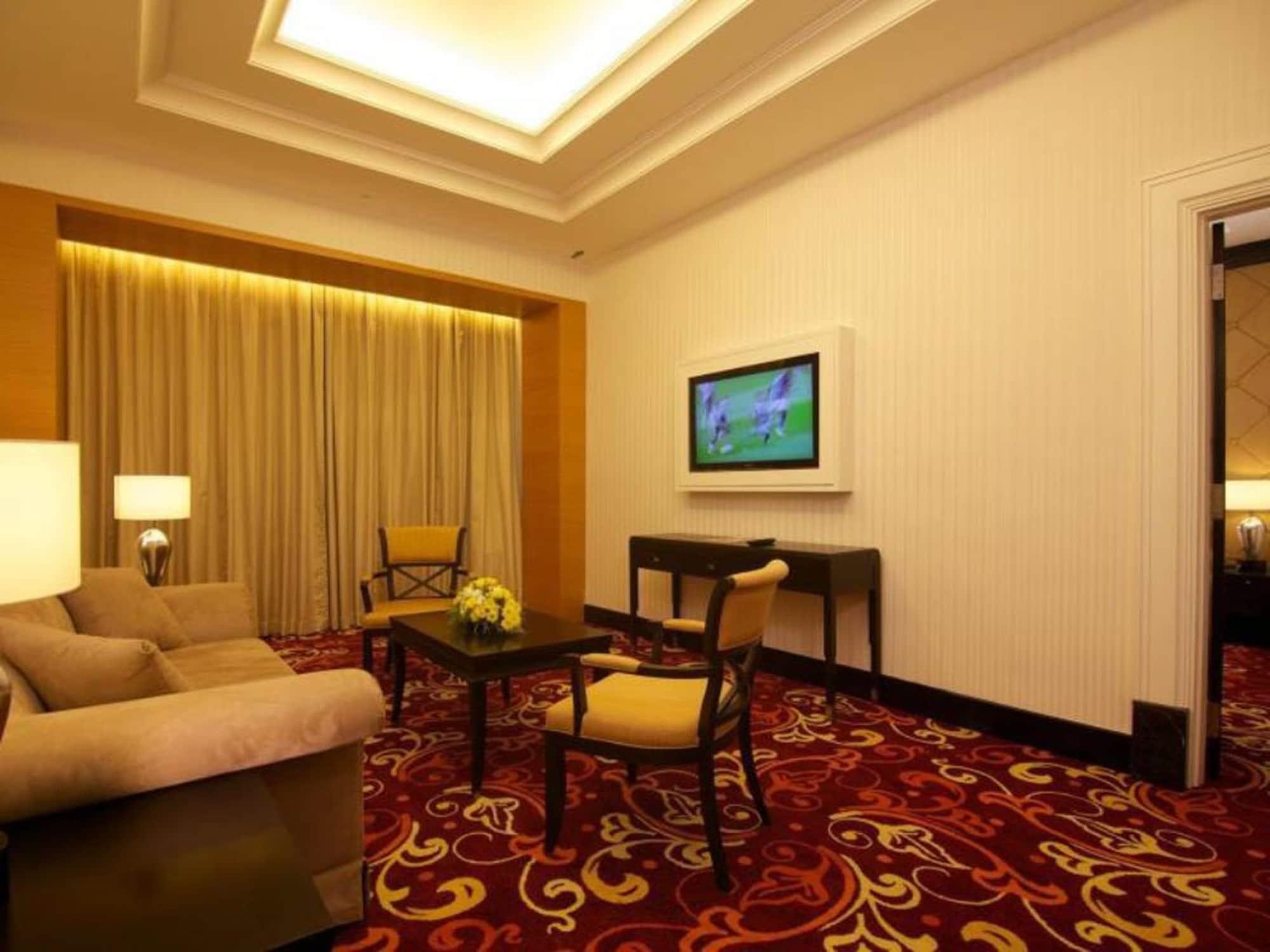 Perdana Kota Bharu Hotel Buitenkant foto