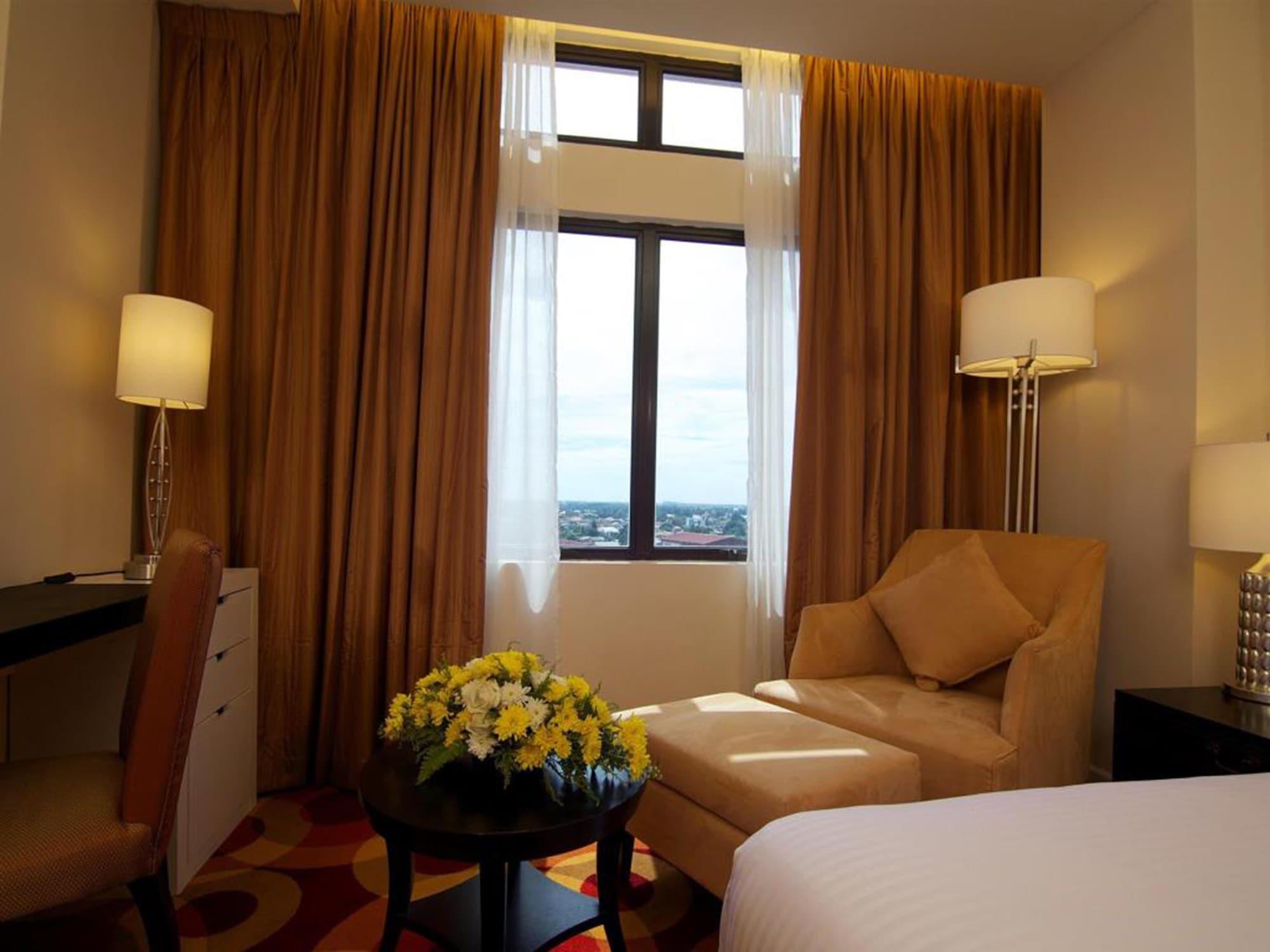 Perdana Kota Bharu Hotel Buitenkant foto