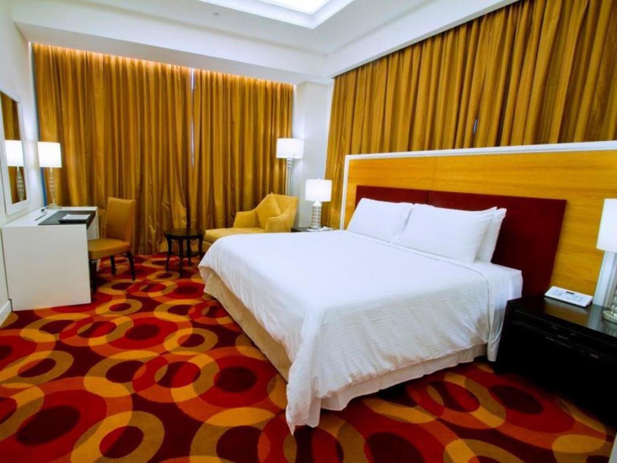 Perdana Kota Bharu Hotel Buitenkant foto