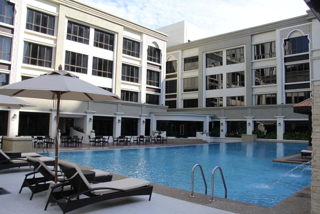 Perdana Kota Bharu Hotel Buitenkant foto